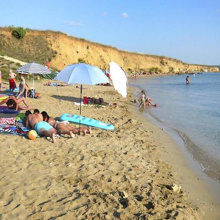 Apartments Ljilja In Privlaka, Near Sandy Beach بريفلاكا المظهر الخارجي الصورة